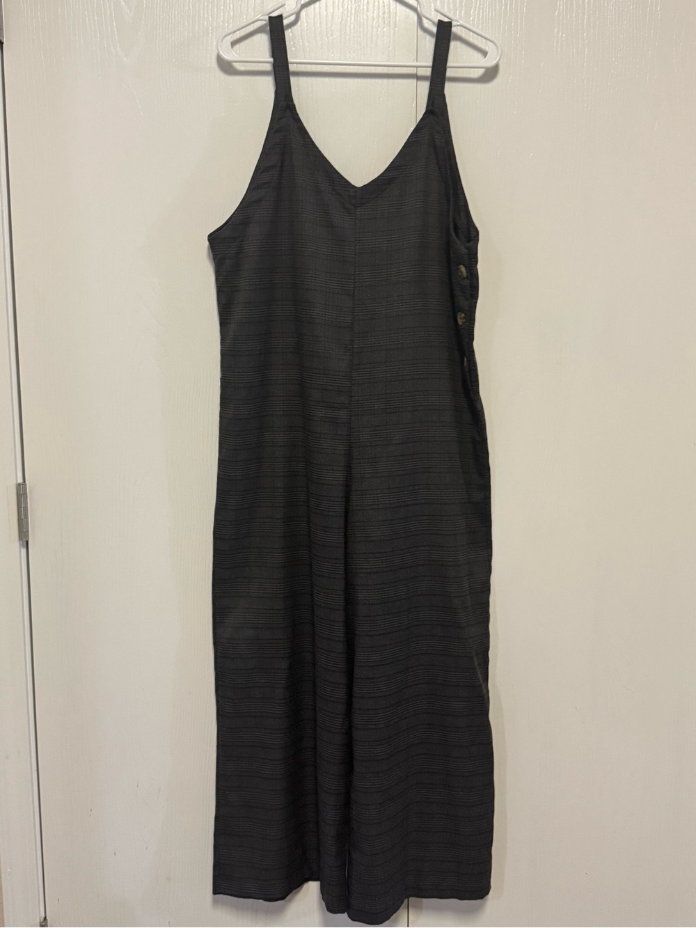 Hem & Thread Black Textured Garment with Cream Label